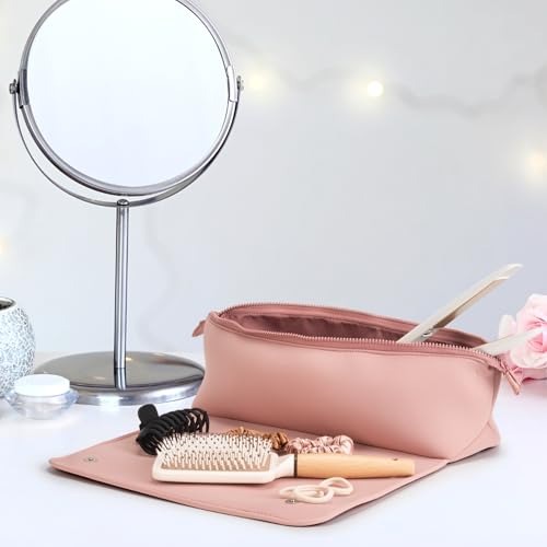 Barefoot Caribou dune color travel kit blends with styling routine.