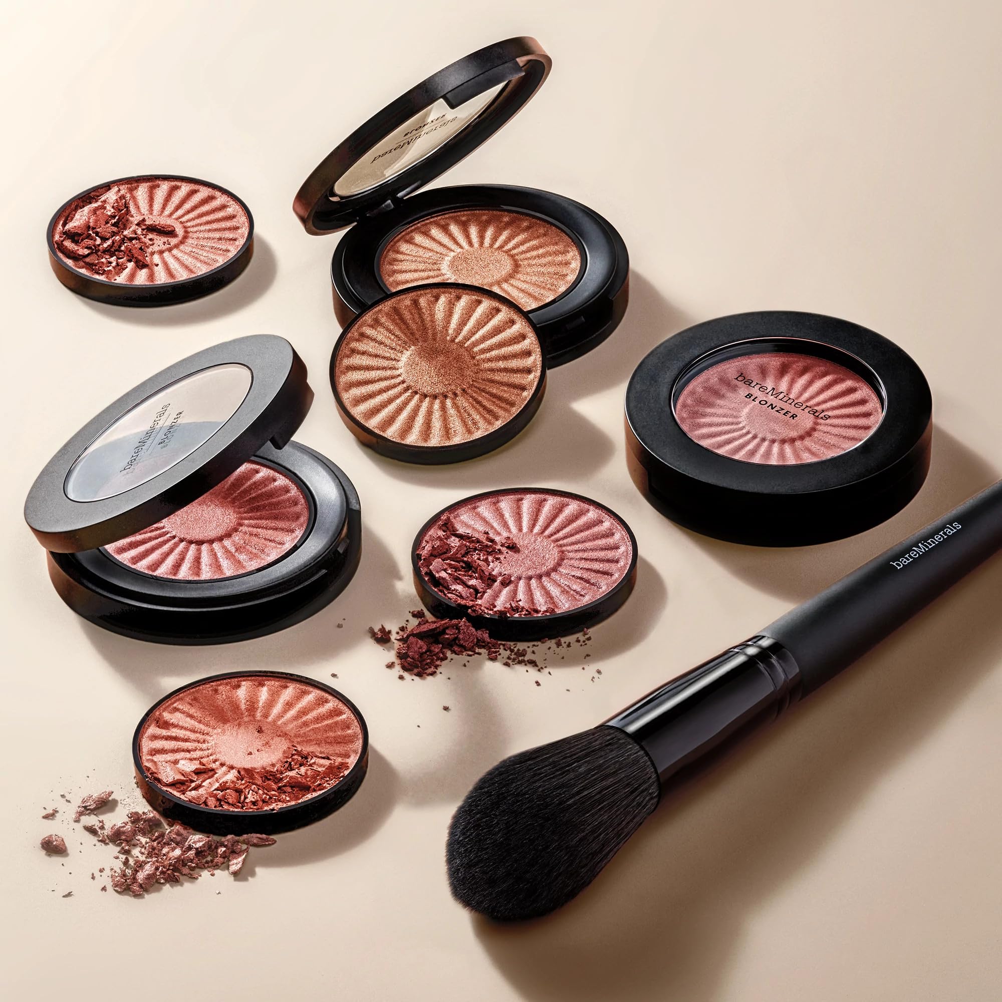 bareMinerals Gen Nude Blonzer packaging emphasizes clean, modern design.