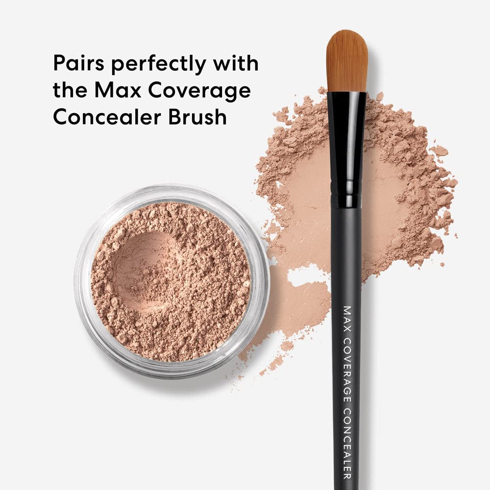 bareMinerals Concealer Summer Bisque application—matte finish reduces shine