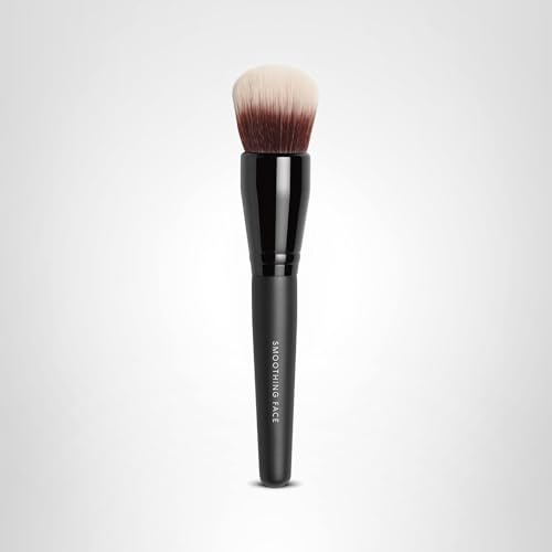 bareMinerals Smoothing Face Brush application demonstrates easy blending for even complexion with tinted gel cream