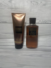 Bath & Body Works Mahogany Teakwood wash bottle smooth lather for daily routine