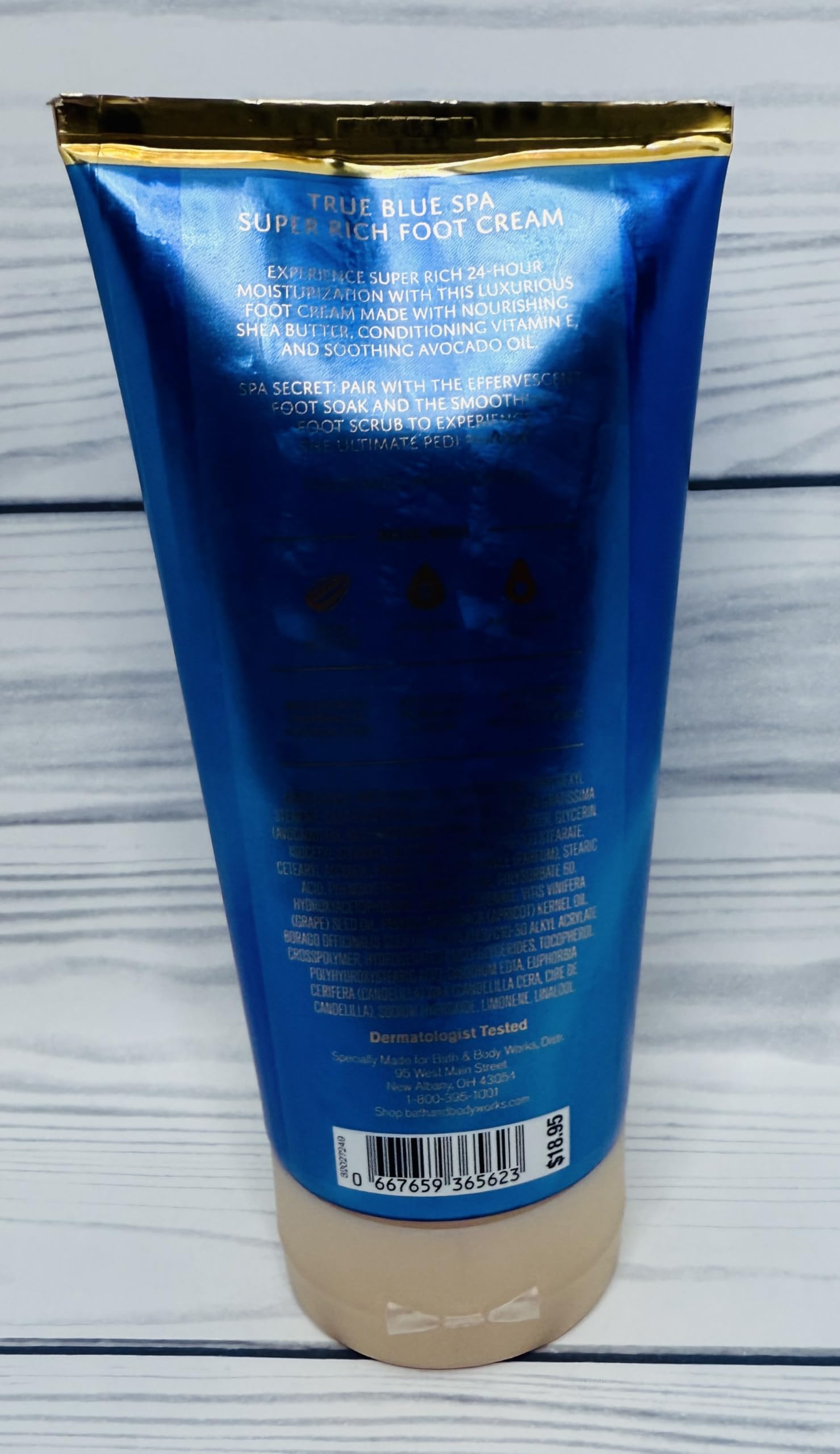 Bath & Body Works True Blue Spa foot cream with shea, avocado, and vitamin E nourishes feet.