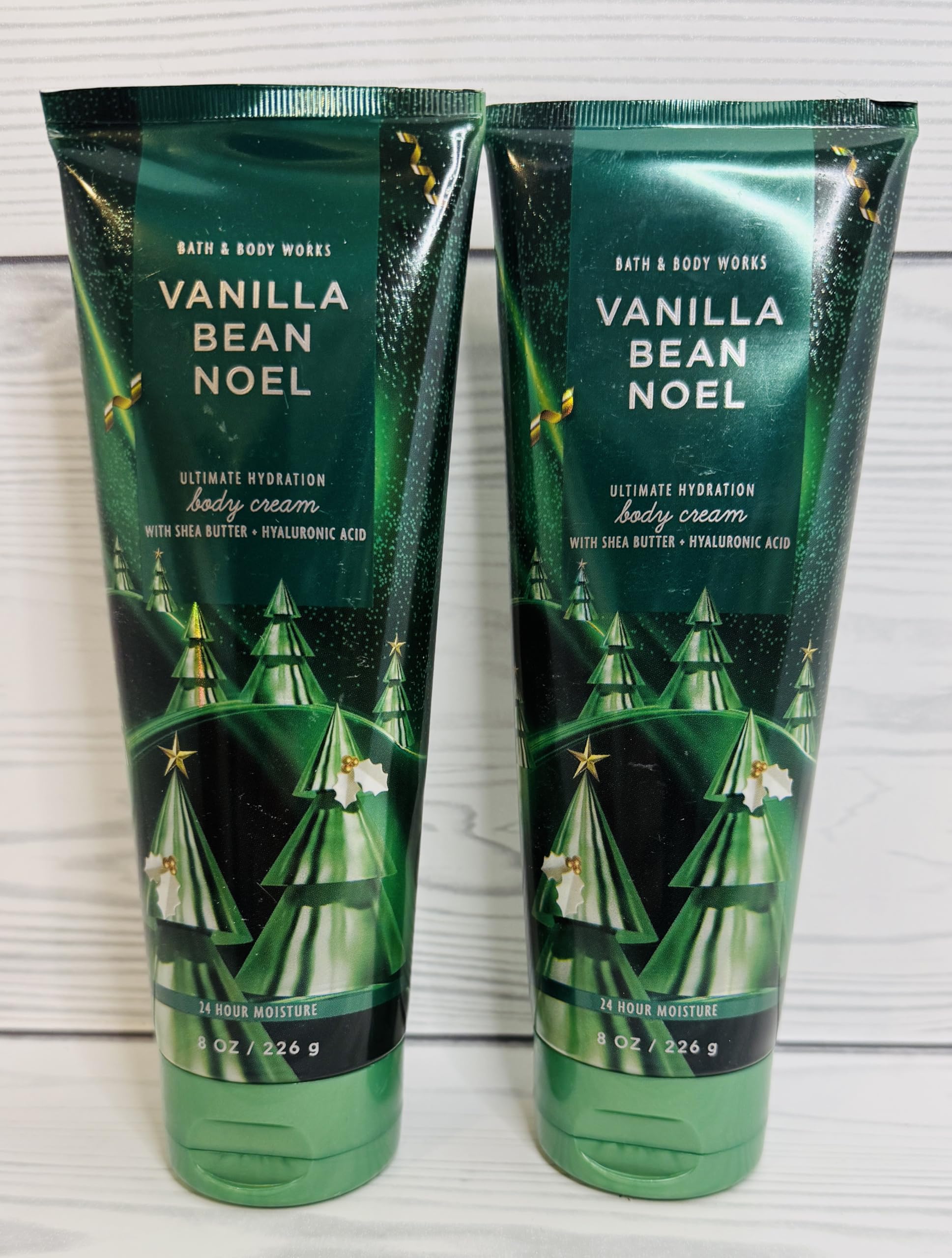 Bath & Body Works Vanilla Bean Noel outer packaging highlights gifting-ready hydration.