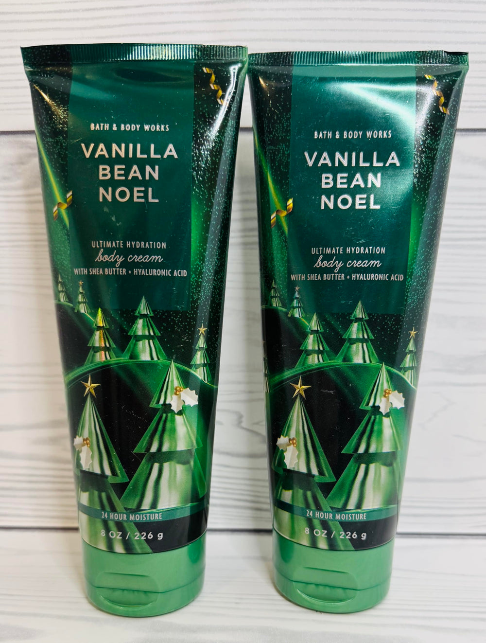 Bath & Body Works Vanilla Bean Noel outer packaging highlights gifting-ready hydration.