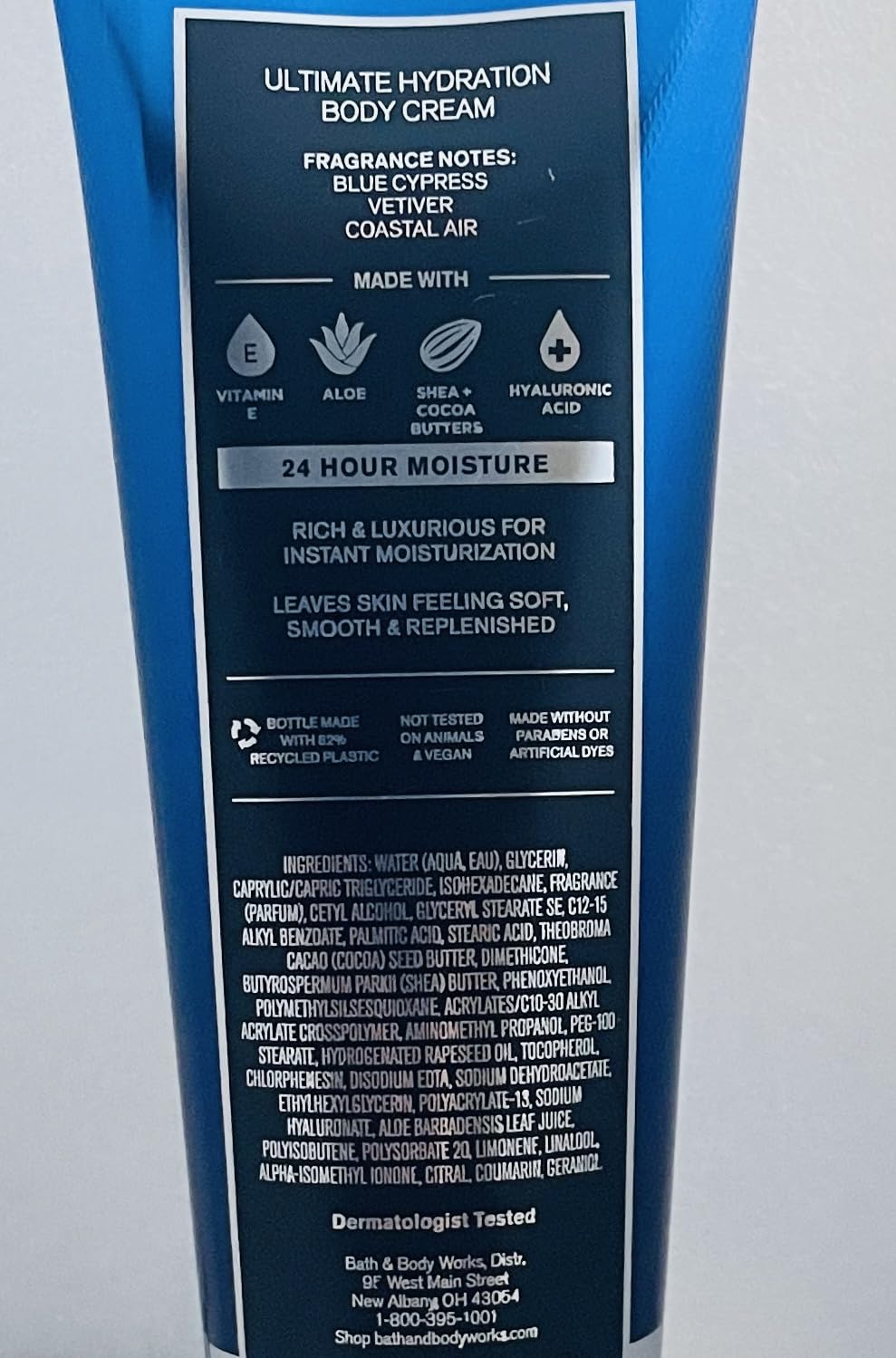 Bath & Body Works Ocean cream close-up texture highlights smooth skin hydration.