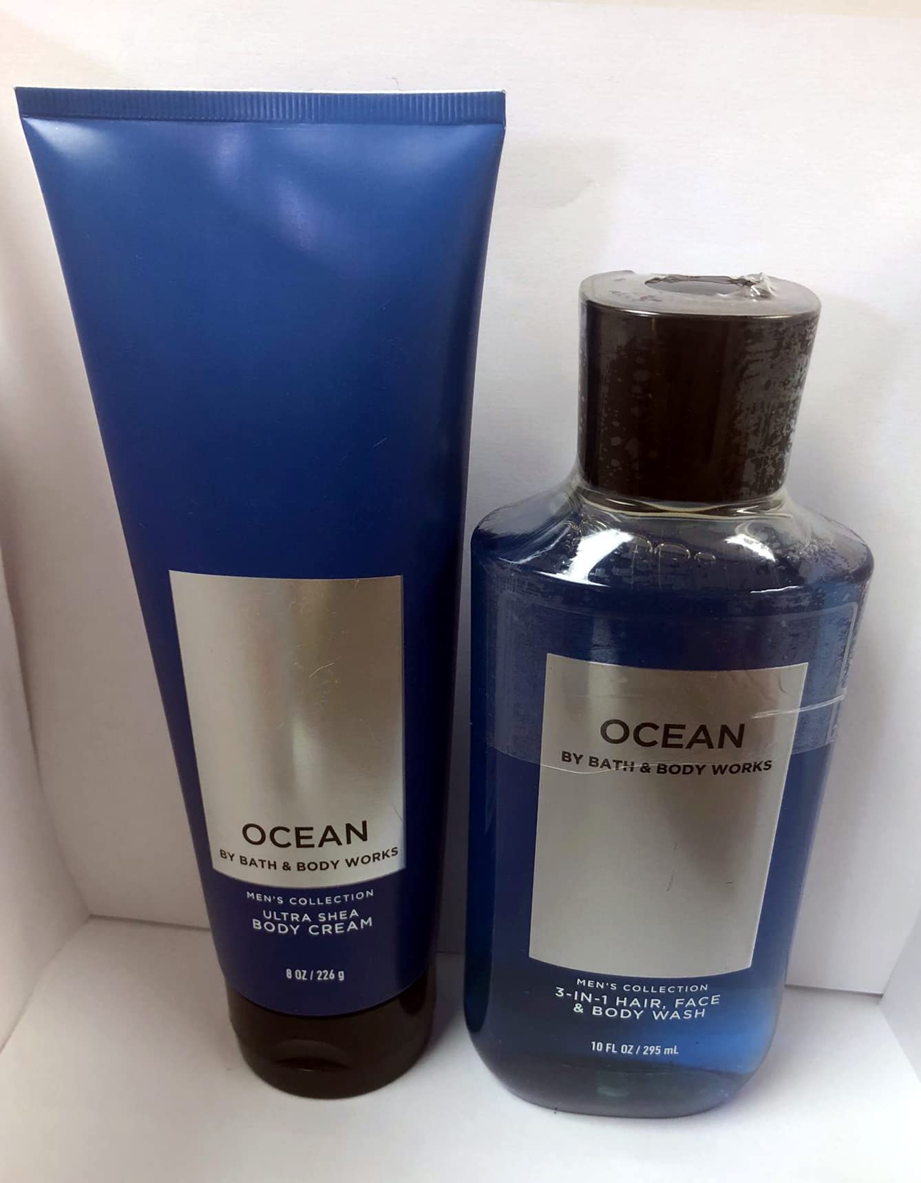 Bath & Body Works Ocean shower gel pour close-up showing lather-ready formula.