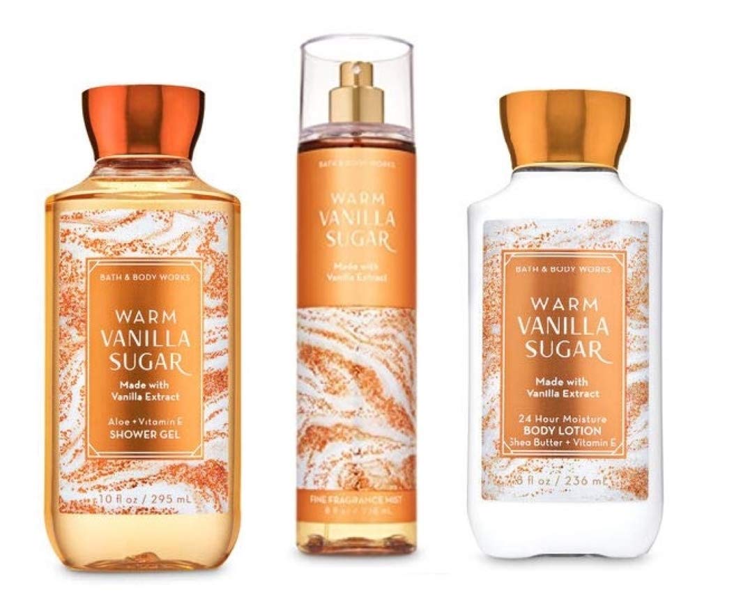 Bath & Body Works Warm Vanilla Sugar shower gel pour creates a rich lather for daily cleansing.
