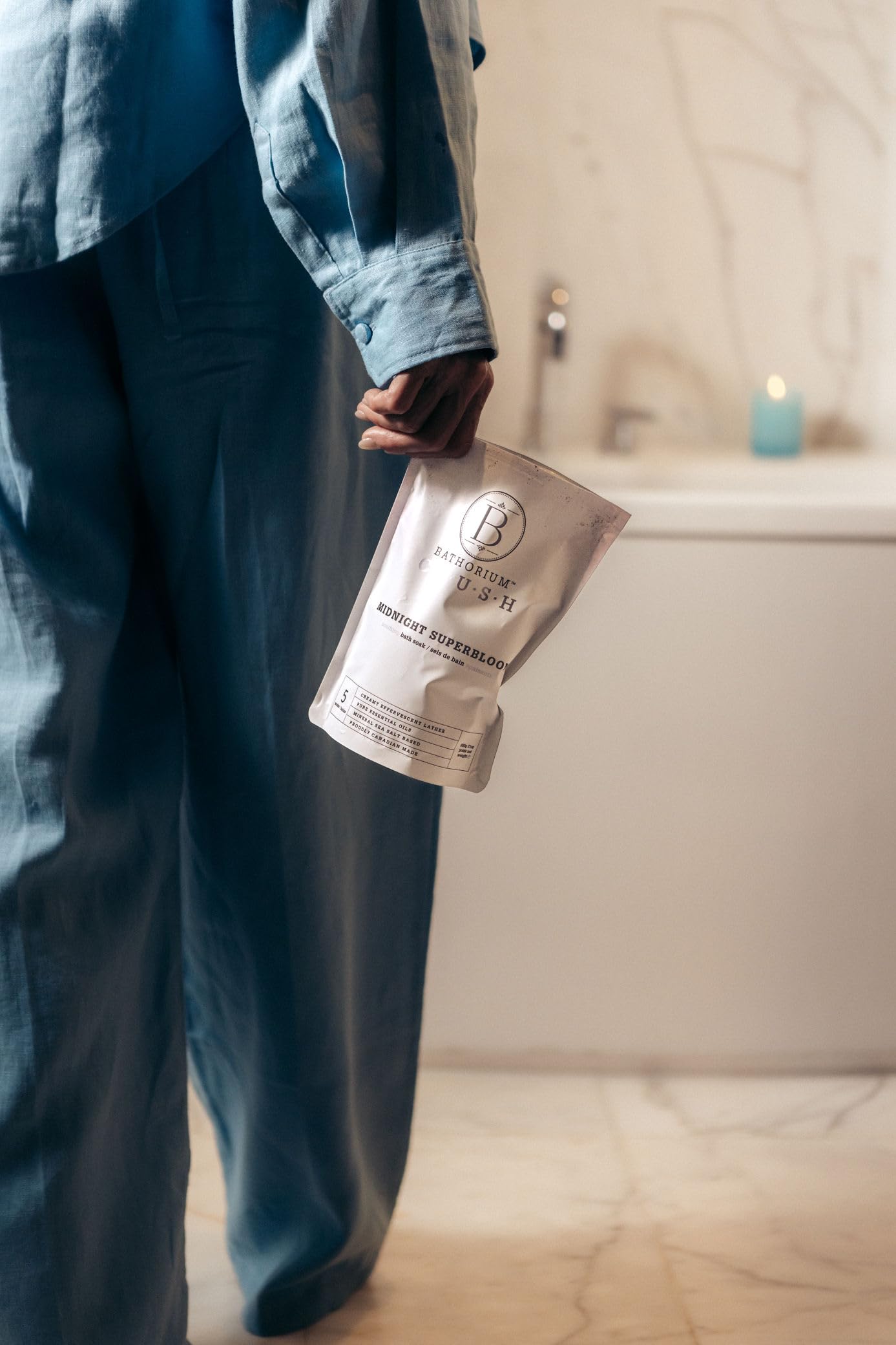 Bathorium Midnight Superbloom CrushDead Sea salt crystals suggest mineral-rich pampering.
