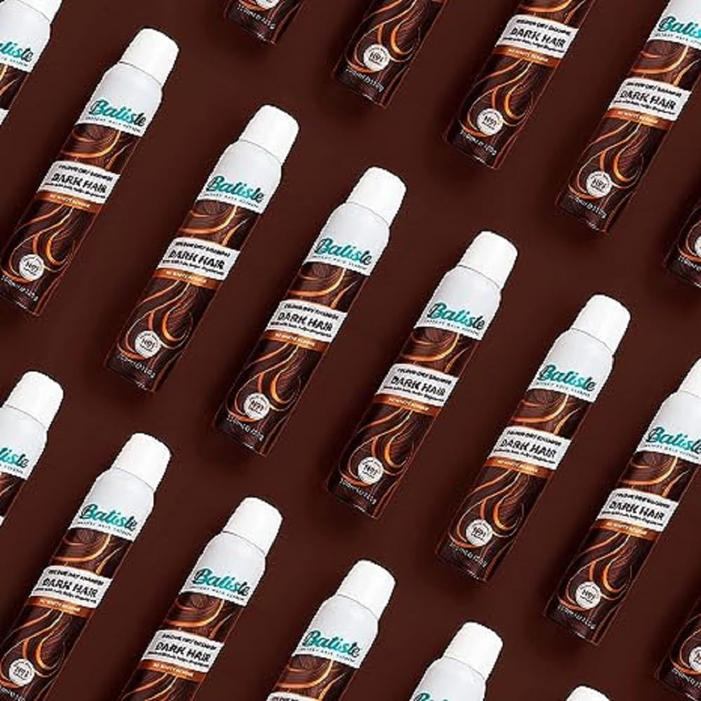 Batiste application dusting demonstrates fast root refresh without water