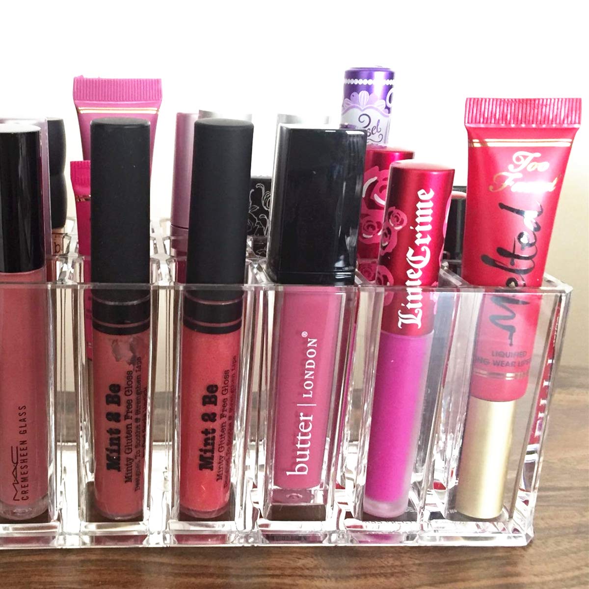 BBDOU elegant clear acrylic vanity setup enhances decor.