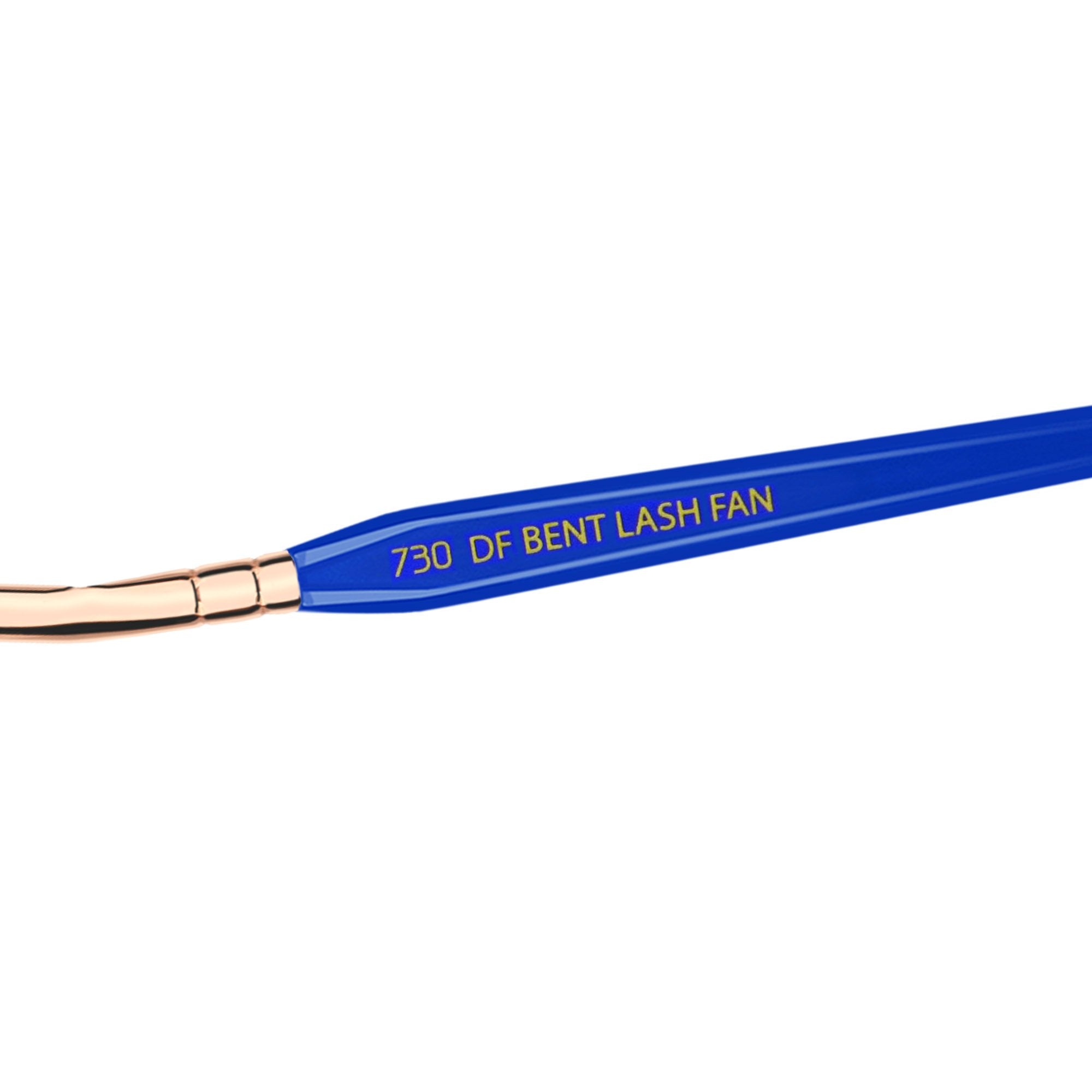 Bent tip reaches lash roots for precise mascara coating