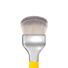 Bdellium Tools Studio Series 972 blender close-up fibers deliver soft vegan texture for precise blending.