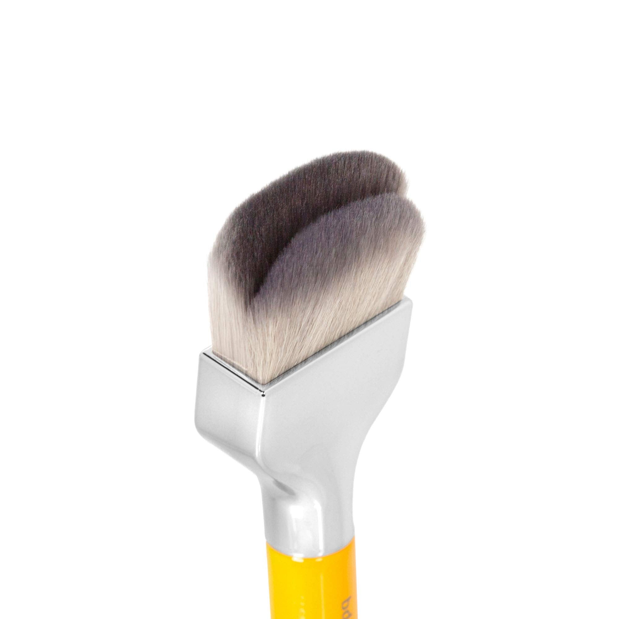Bdellium Tools Studio Series 972 blender in use yields quick, even complexion finish.