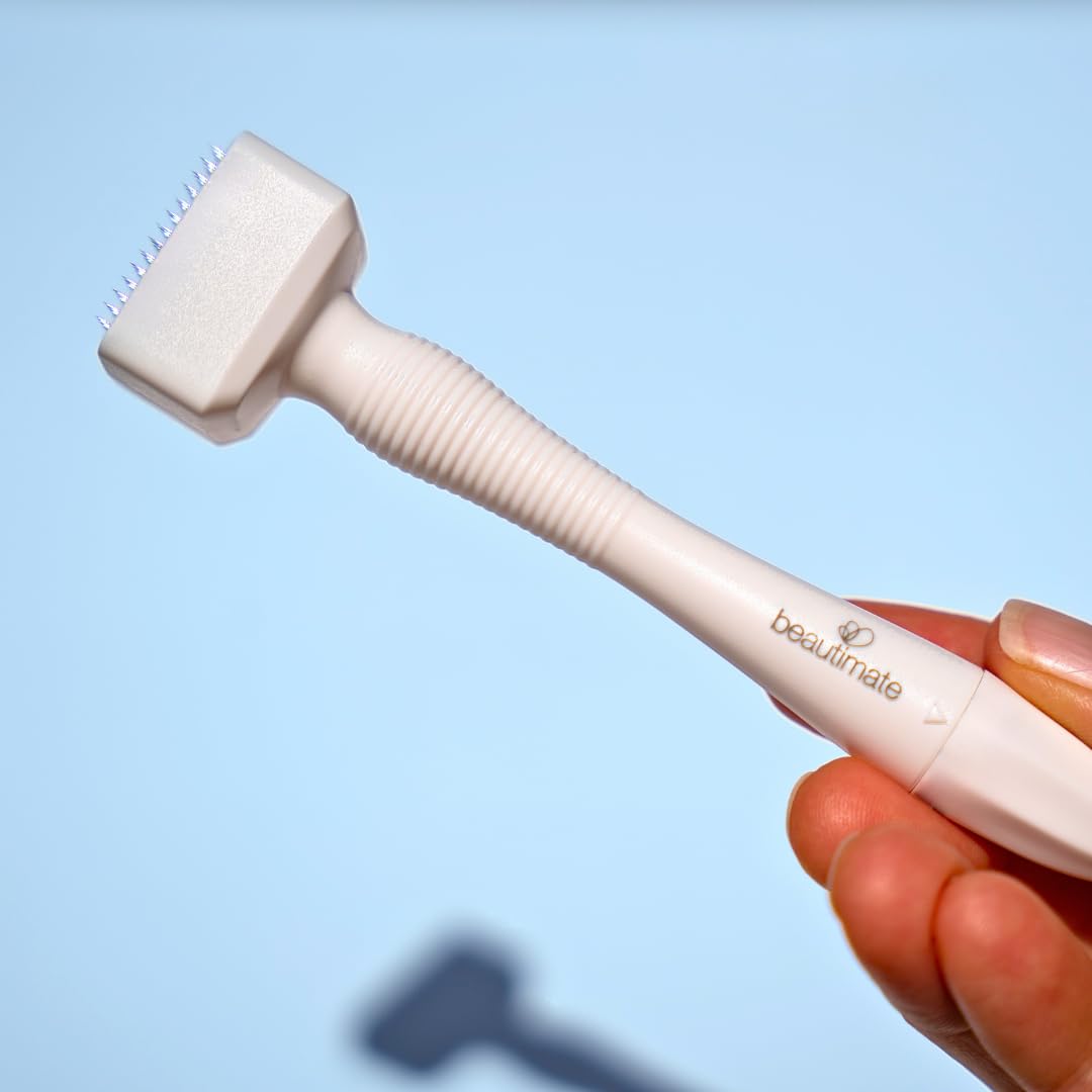 Beautimate Derma Stamp travel case demonstrates portable skincare on the go.