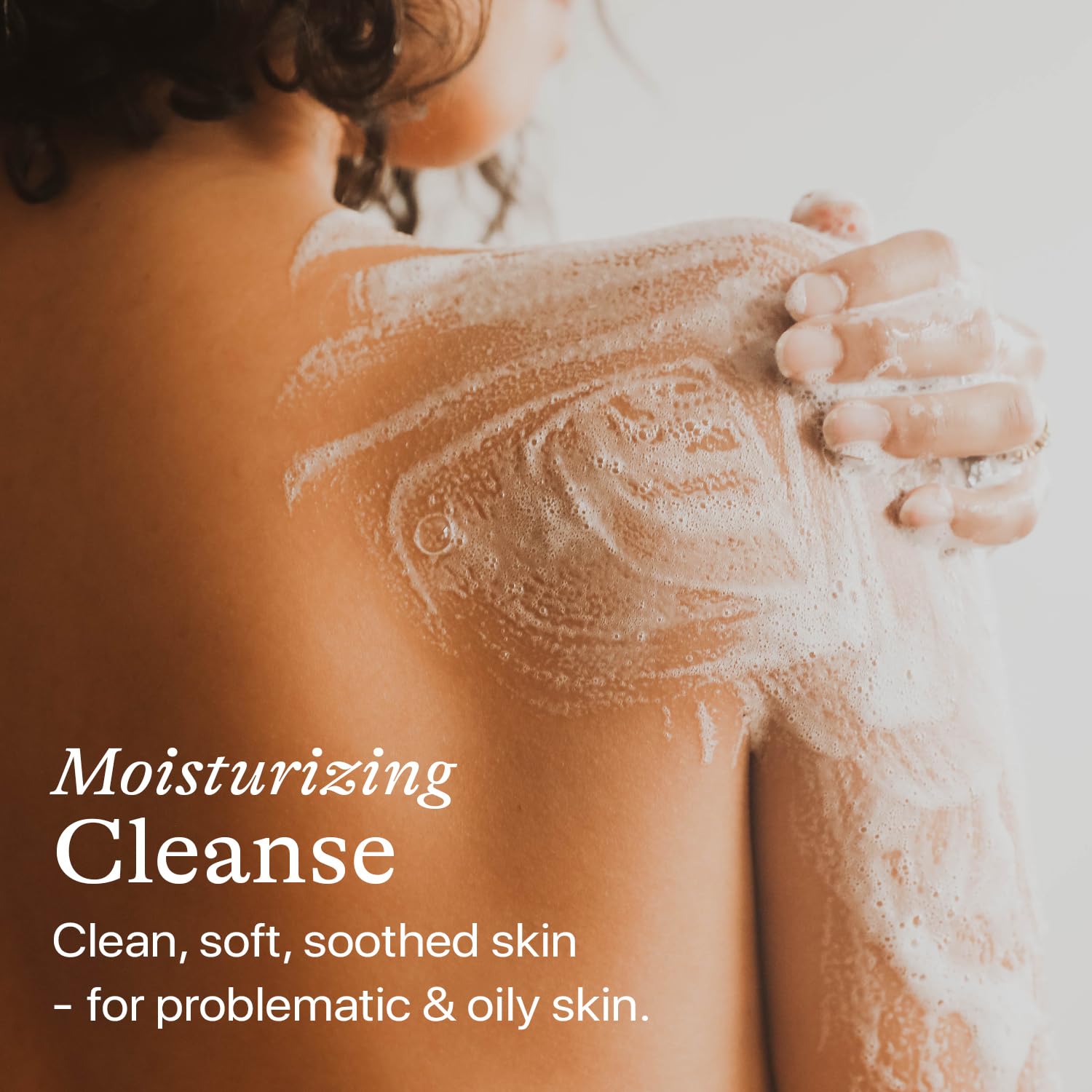 Beauty by Earth peppermint tea tree oil shower gel designed for dry skin comfort.