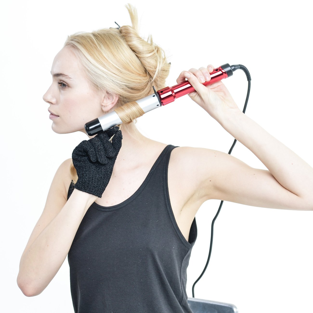 Bed Head Curlipops 6 ft swivel cord prevents tangling during styling.