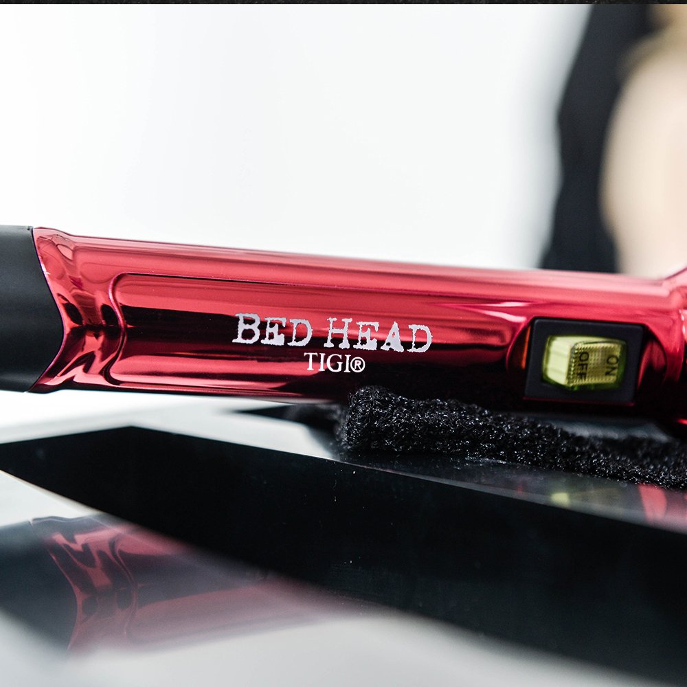 Bed Head Curlipops travel-ready dual voltage for global styling.