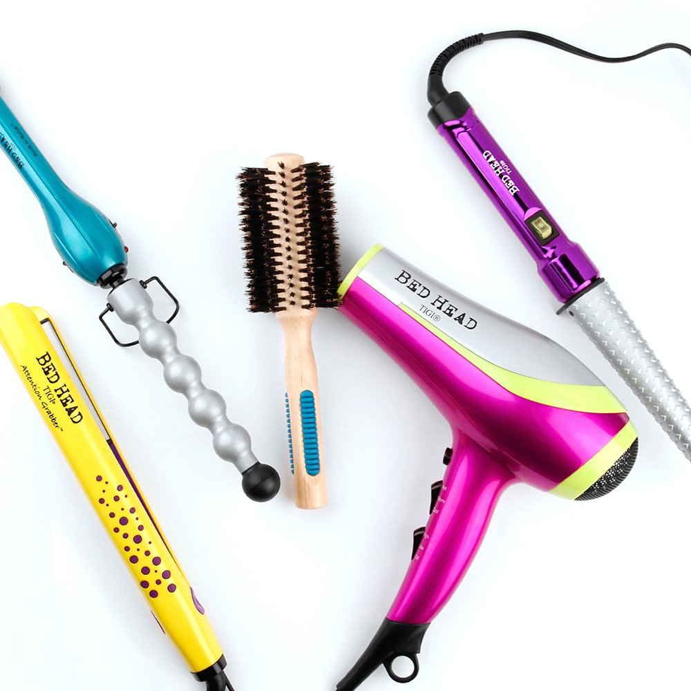 Bed Head Rock N Roller 1-inch wrap guide helps looser curls.