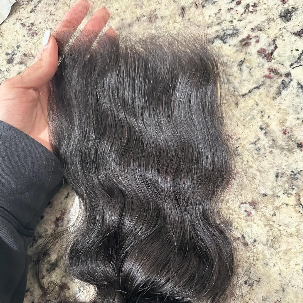 BEEOS 5x5 SKINLIKE closure body wave texture offers natural movement and versatile styling