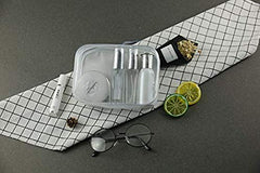 BEFORYOU pouch close-up with top zipper, easy access for daily cosmetics on the go.