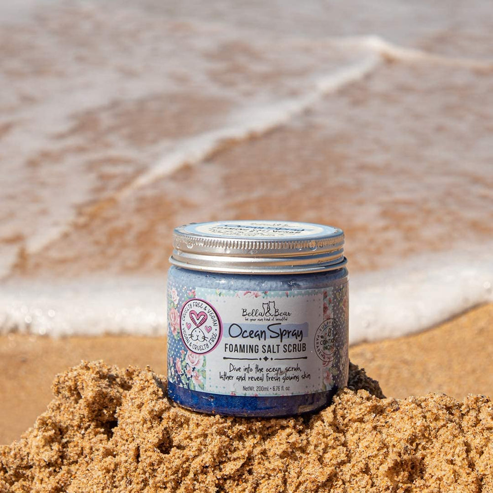 Bella & Bear Ocean Spray Scrub texture with exfoliating grains.