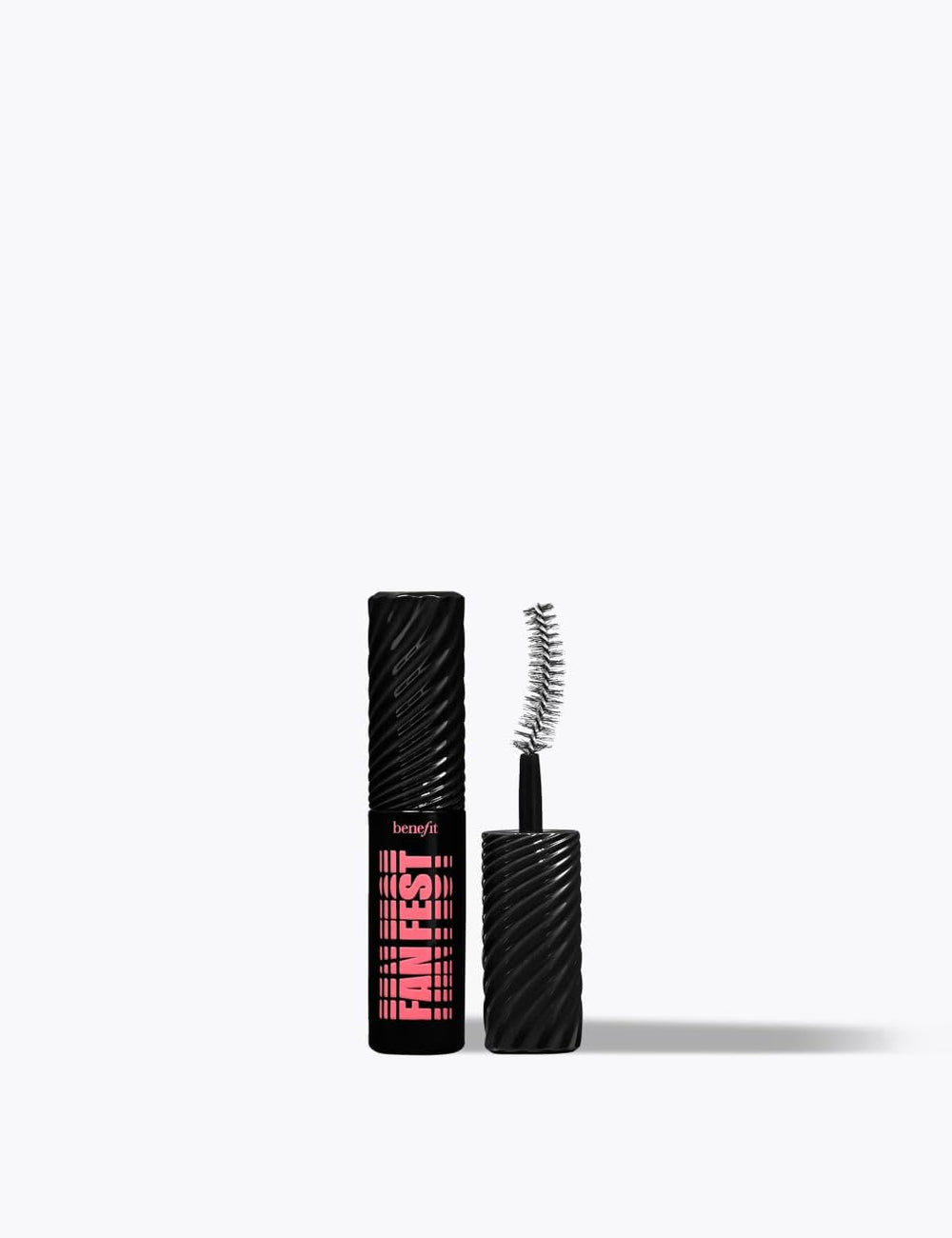 Applying Fan Fest for a fanned, separated lash look