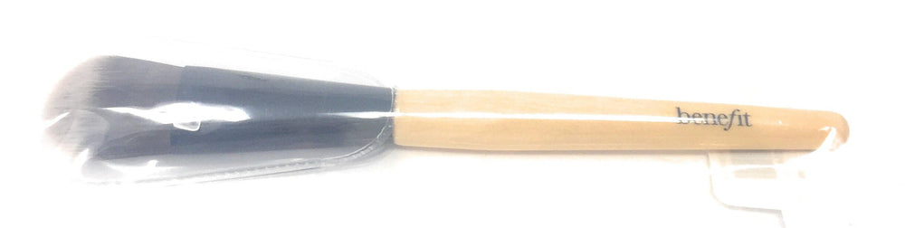 Benefit foundation brush bristle close-up highlighting soft densely packed bristles for smooth blending