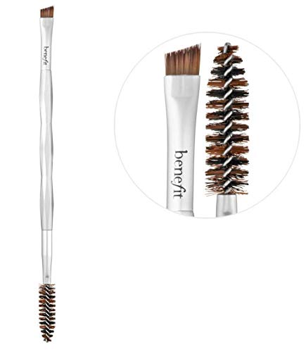 Benefit spoolie in use on brows for blending product and grooming hairs