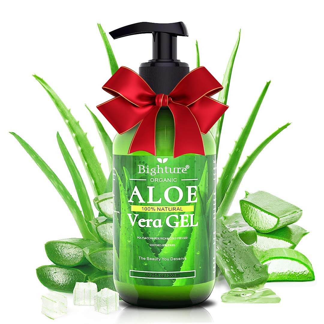 BIGHTURE Aloe Vera Gel fresh leaves close-up for skin care and hydration.