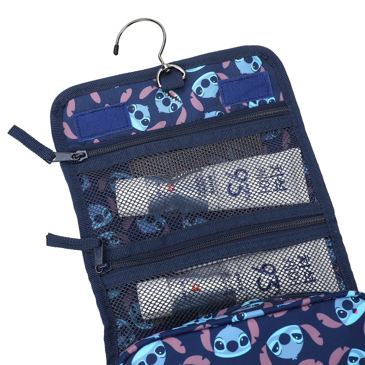 Spot-cleanable surface of the kit simplifies cleanup after adventures.