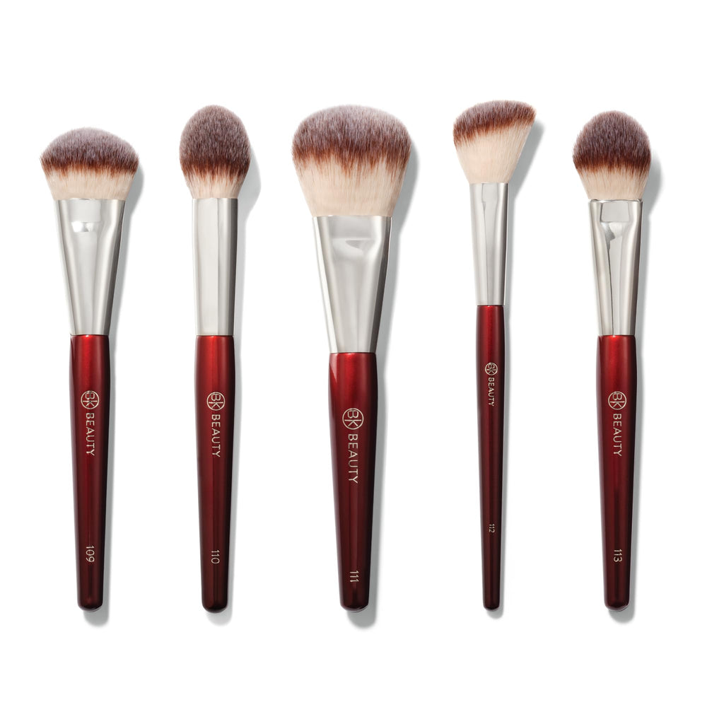 BK Beauty Core Face Set 109 mini-contoured foundation brush for precise cream and liquid blending.