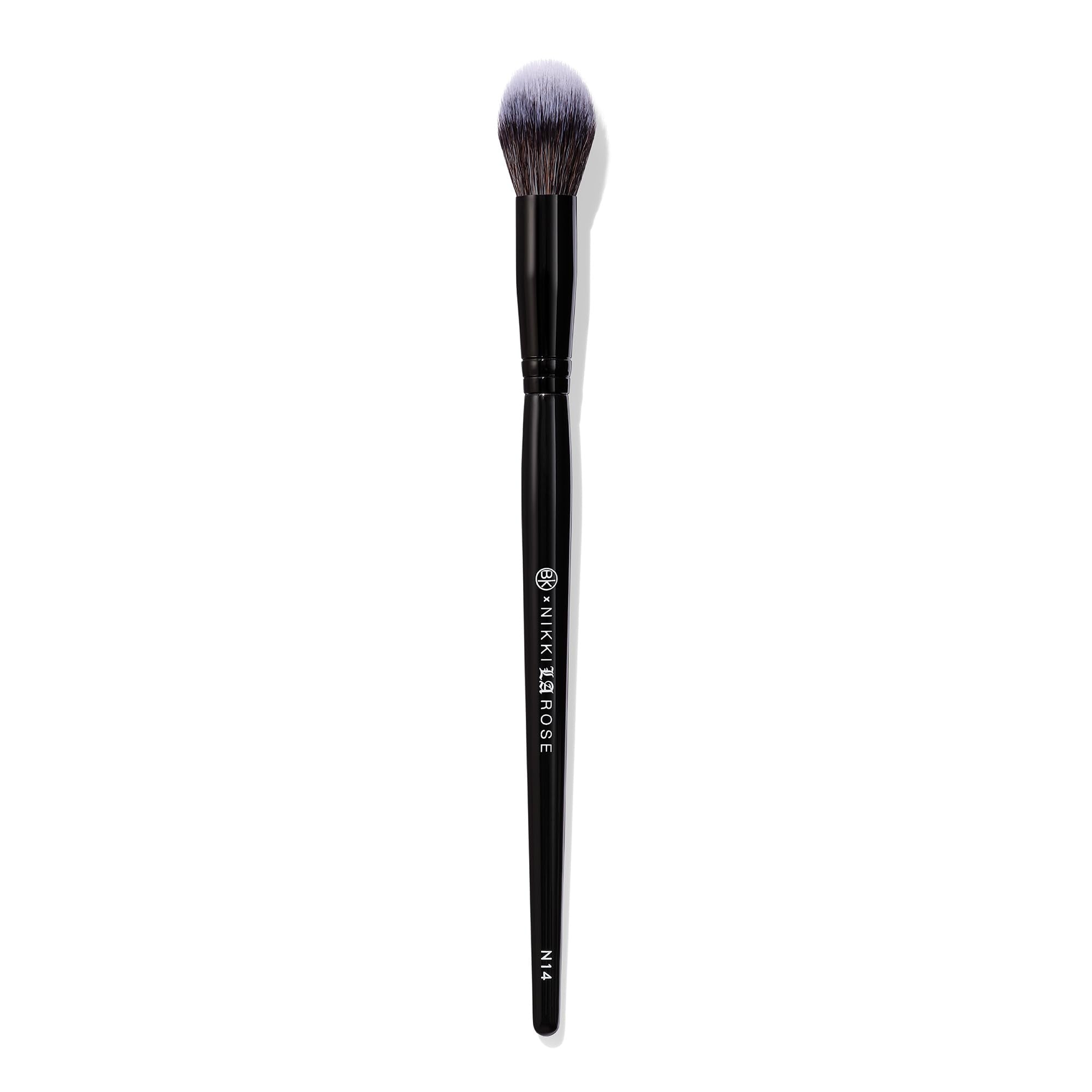 BK BEAUTY Nikki La Rose N14 under-eye blending brush for precise, gentle concealer application.