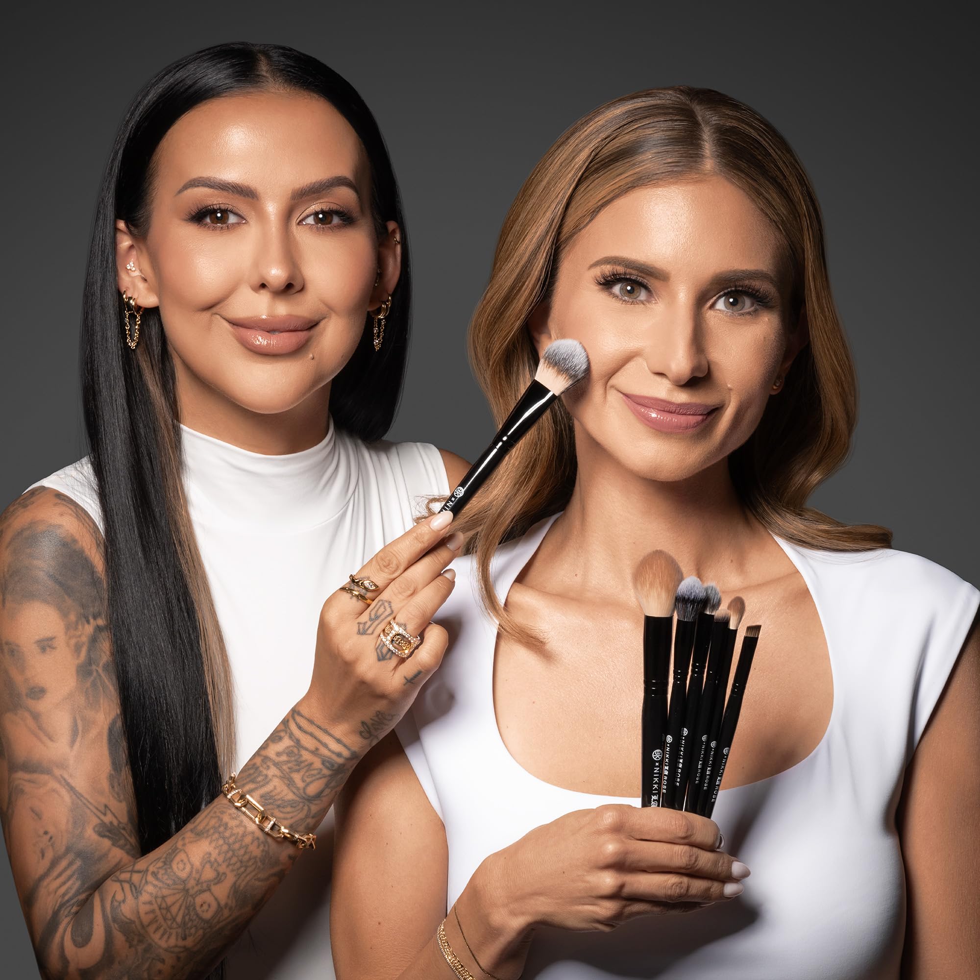 BK Beauty Nikki La Rose N17 pro-crafted design supports pro-level makeup application