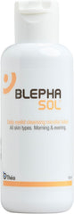 Blephasol eyelashes being wiped clean demonstrates makeup removal without residue.