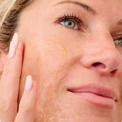 Bliss Drench & Quench application routine image demonstrating easy nightly use