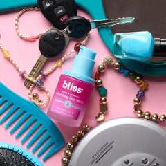 Bliss Glow & Hydrate Serum niacinamide illustration highlights radiance and refined pores