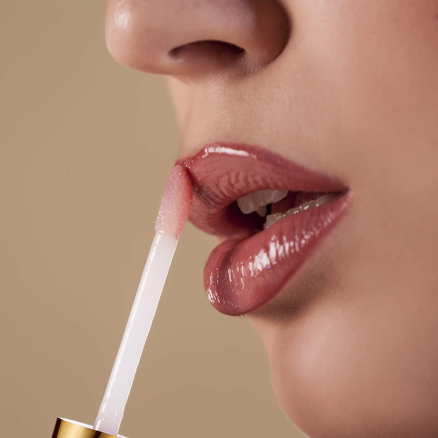 Blulu diy cosmetics tubes compact pack for travel-friendly lip products.