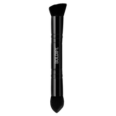Boldify dual-ended hairline brush closeup for precise blending and natural finish.
