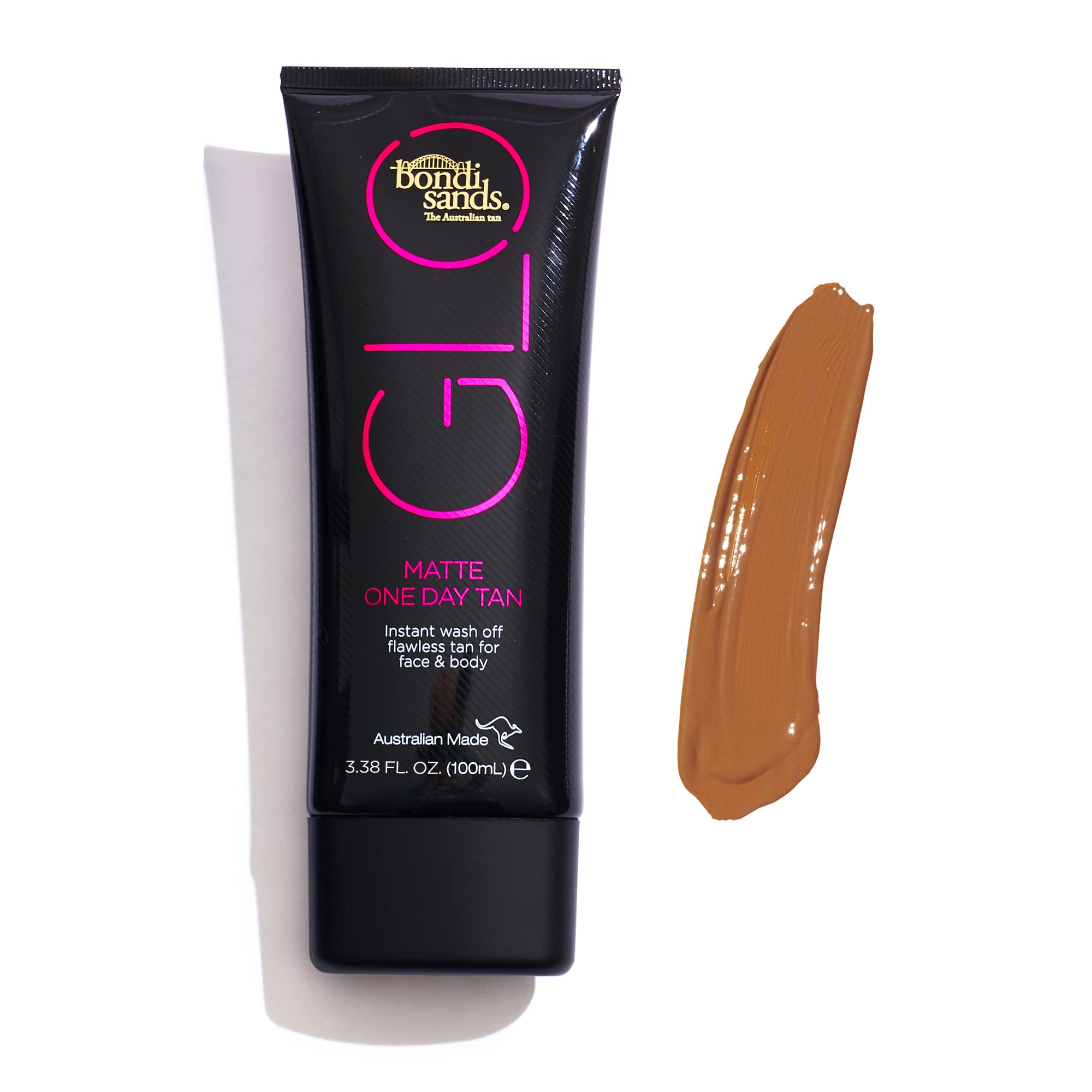 Bondi Sands GLO Matte application mitt ready for flawless blend.