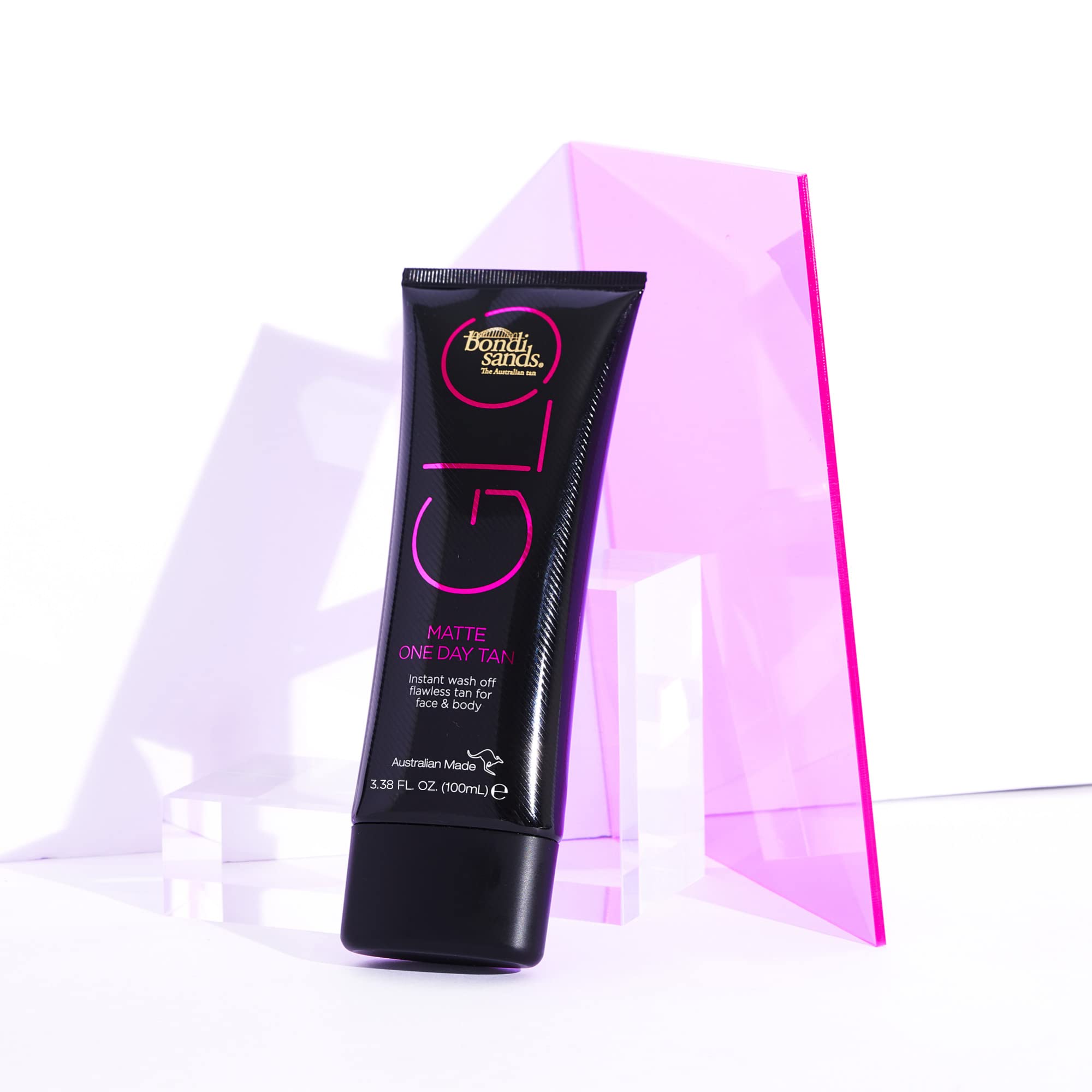 Bondi Sands GLO Matte face and body application for instant bronze.