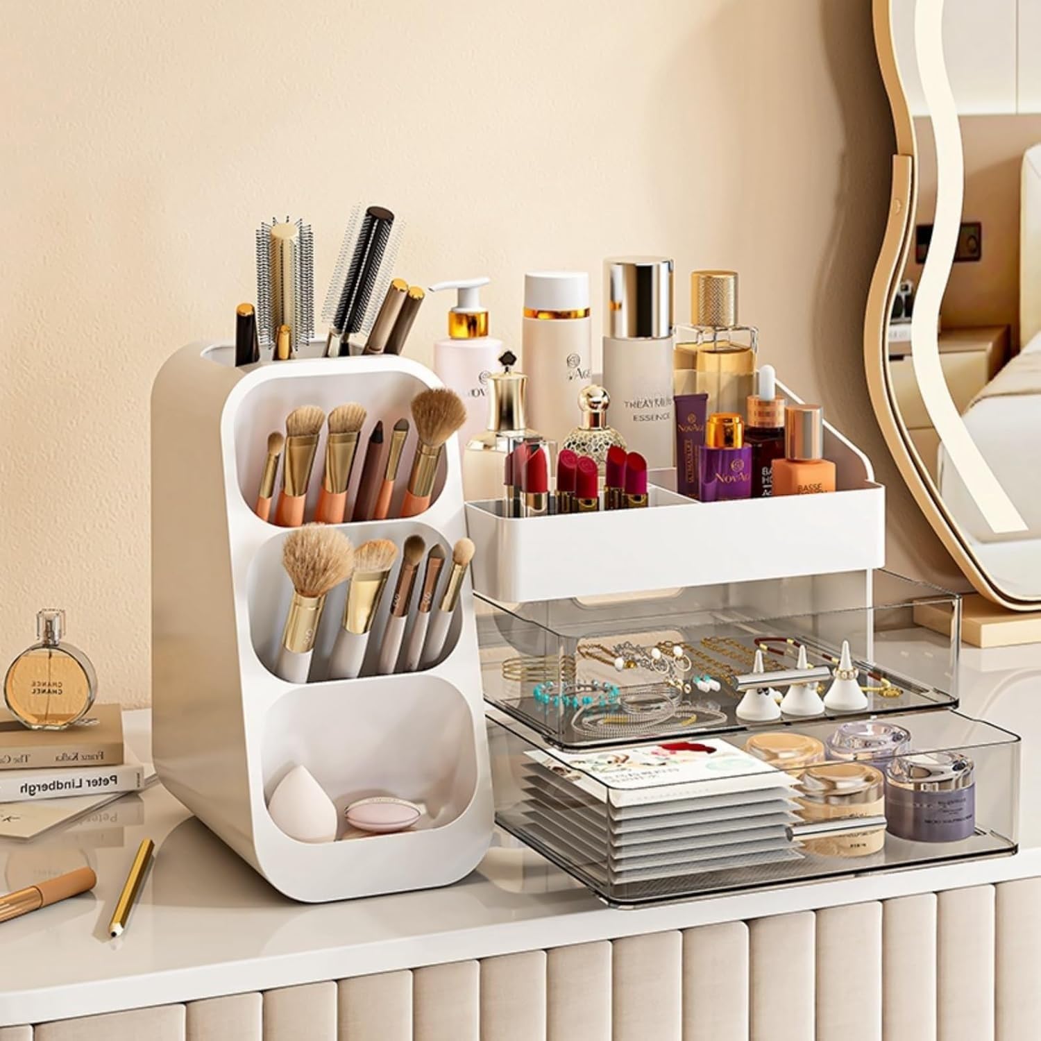 Booklov makeup organizer brush area keeps tools neatly within reach.
