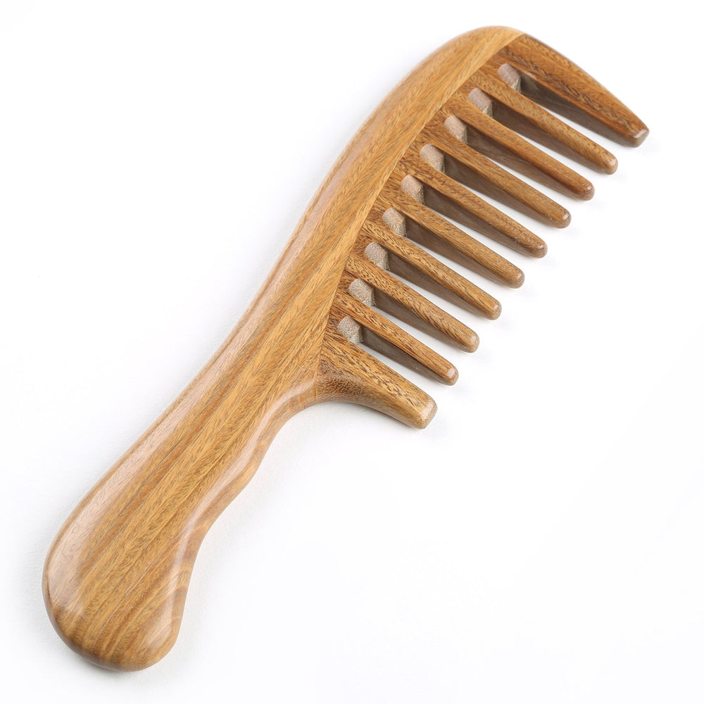 Breezelike sandalwood hair comb in use detangling without static