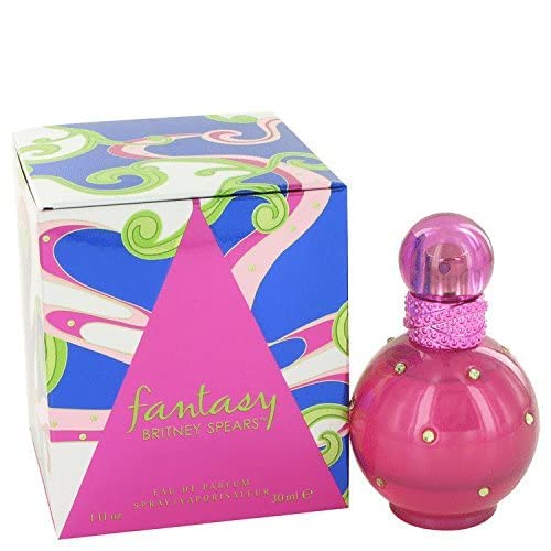 Britney Spears Fantasy spray action demonstrates easy, even distribution