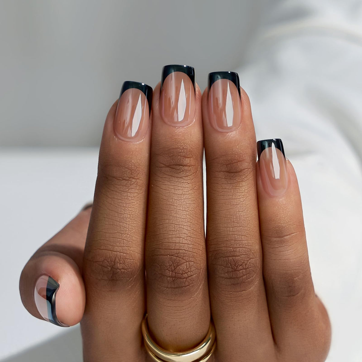 BTArtbox Braveheart nails with black chrome tip closeup, salon‑grade shine