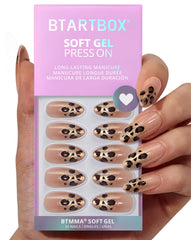 BTArtbox Almond Gilder Roar nails close-up showing natural look and sparkle.
