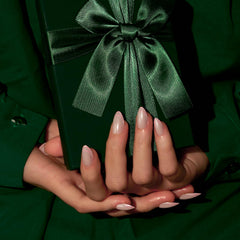BTArtbox short almond nails application kit demonstrates quick DIY manicure