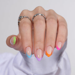 BTArtbox short gel French Tip nails for quick salon-like results at home.