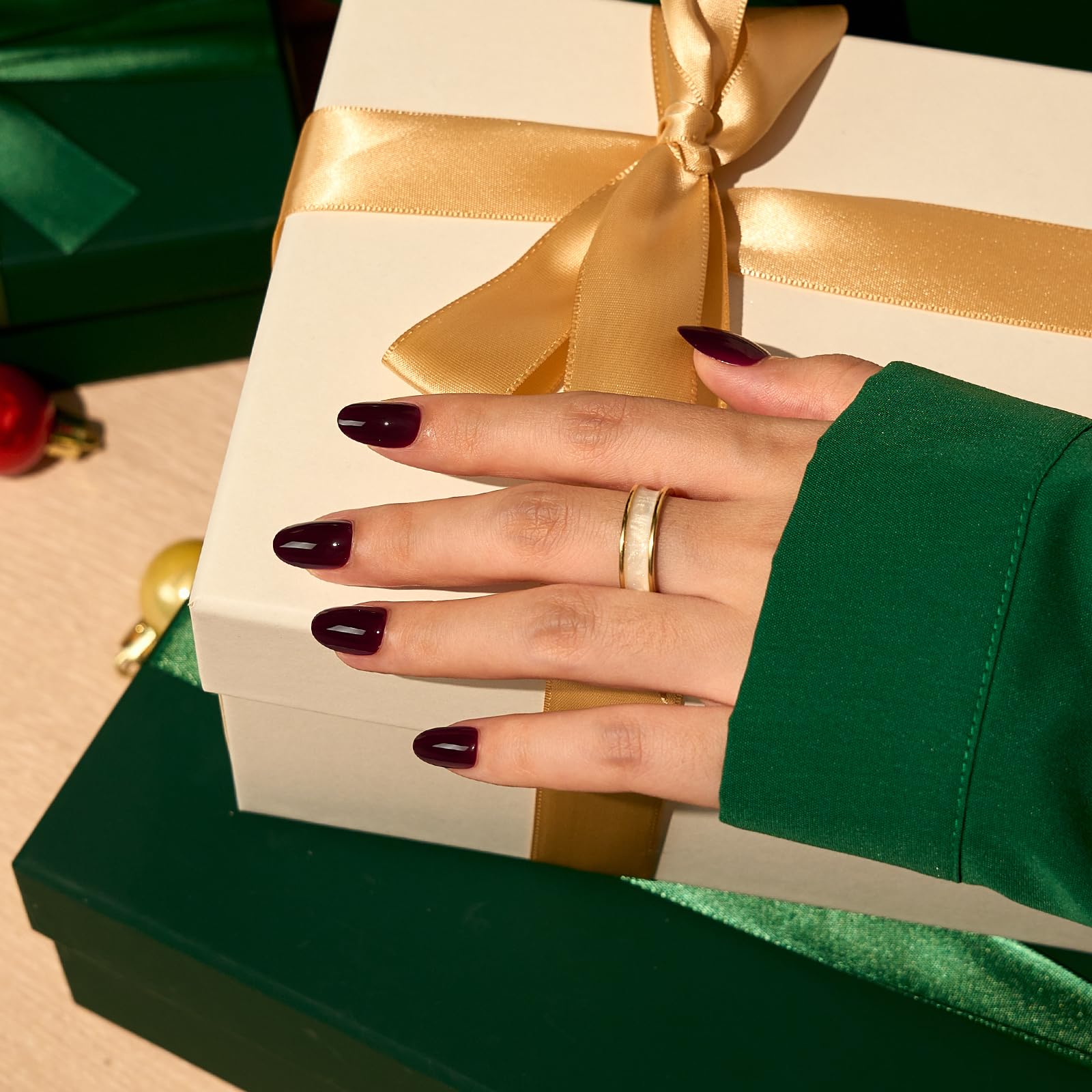 BTArtbox short oval nails in coffee bean color offer natural fit and quick styling.