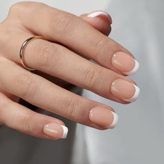 BTArtboxnails French-look ultra-fit tips contour from cuticle to edge