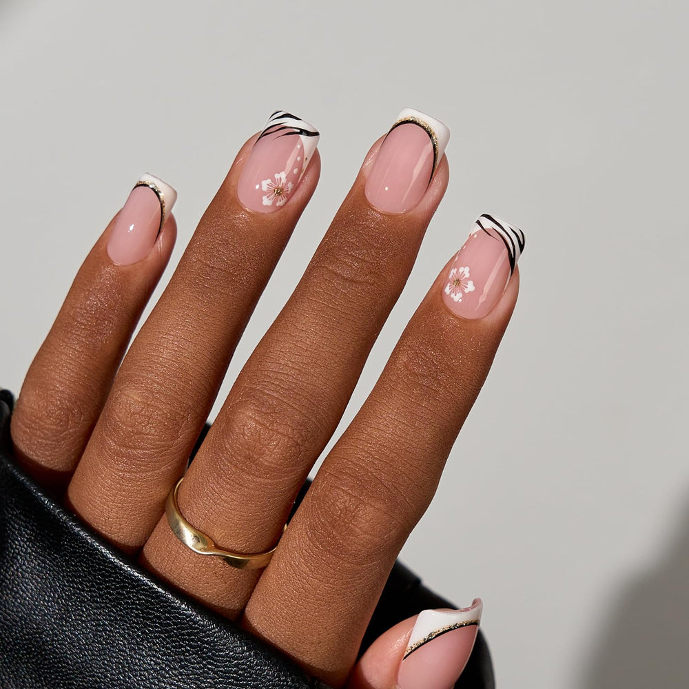 BTArtboxnails French-look ultra-fit tips ready for DIY manicure.